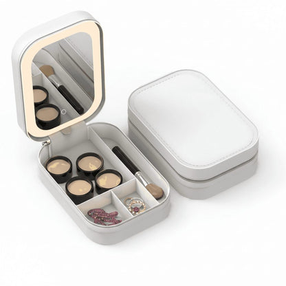 Travel makeup bag size reference showing product dimensions